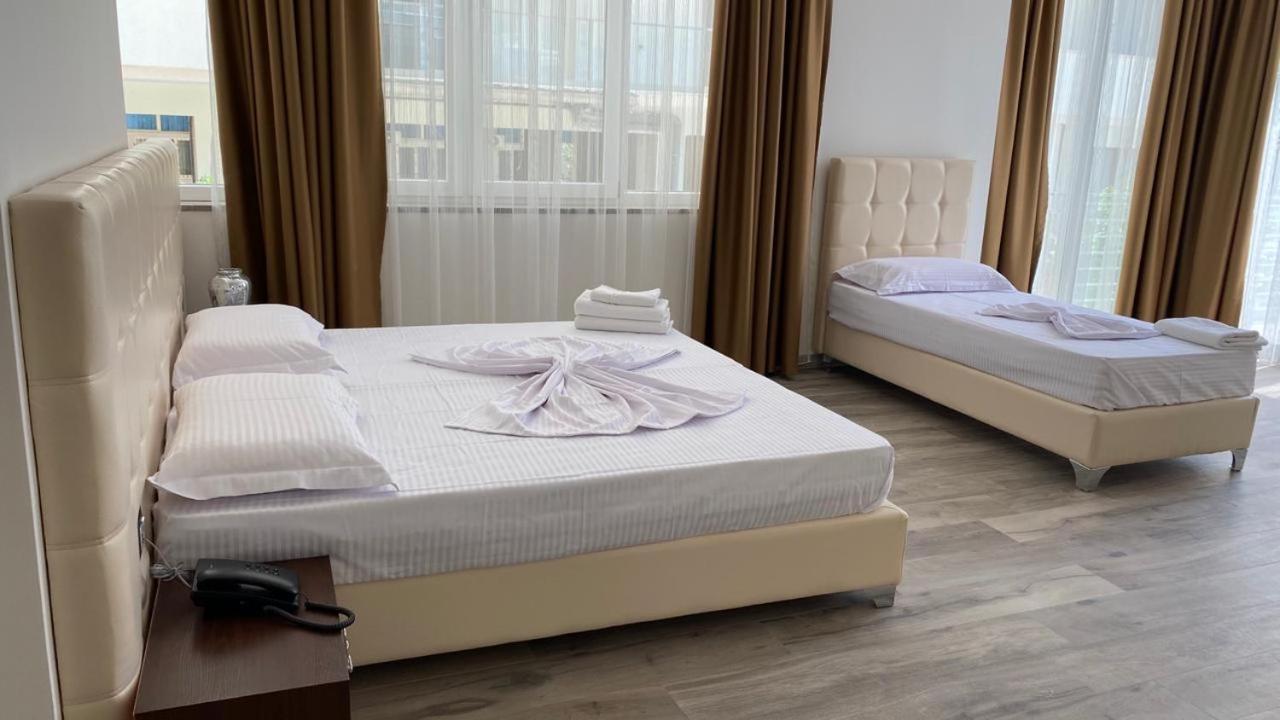 Mille Amici Hotel Shëngjin Kültér fotó