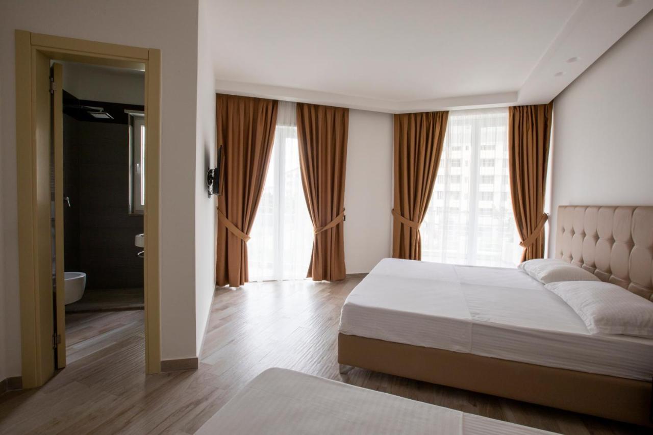 Mille Amici Hotel Shëngjin Kültér fotó