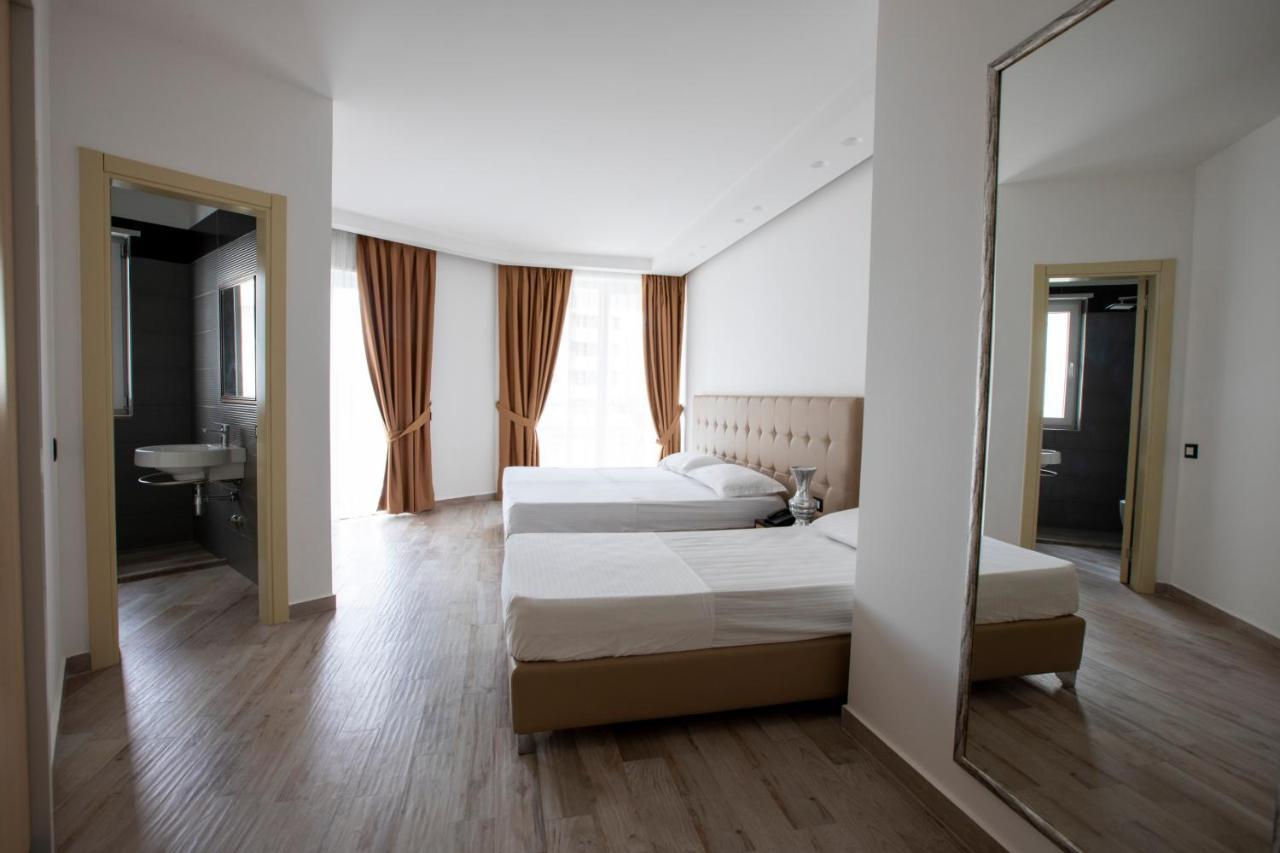 Mille Amici Hotel Shëngjin Kültér fotó